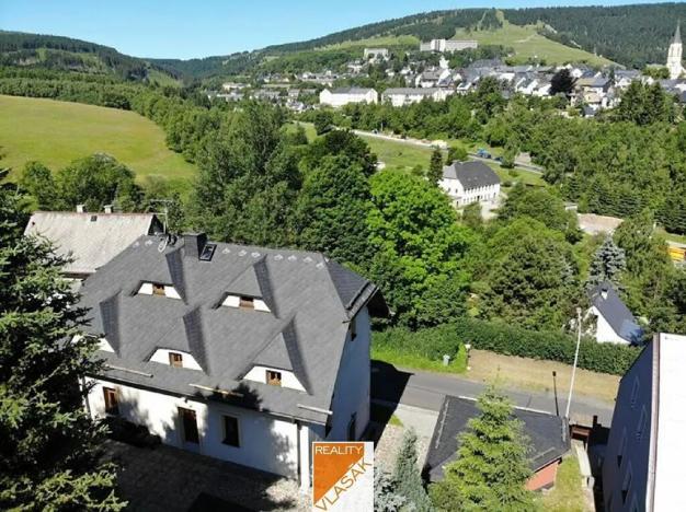 Prodej ubytování, Loučná pod Klínovcem, 370 m2