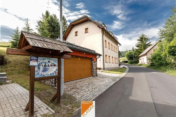 Prodej ubytování, Loučná pod Klínovcem, 370 m2