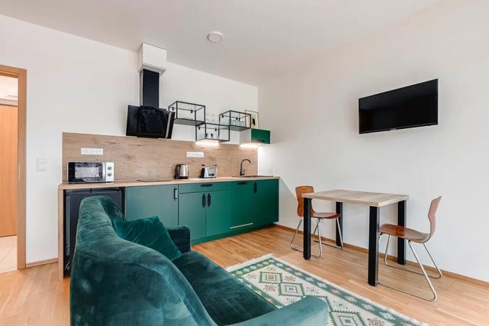 Pronájem bytu 1+kk, Praha - Holešovice, U průhonu, 35 m2
