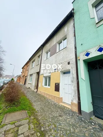Prodej rodinného domu, Kolín, Husovo náměstí, 250 m2