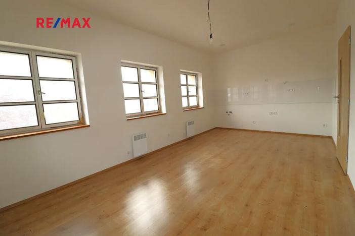 Pronájem bytu 2+kk, Praha - Zličín, Hrozenkovská, 50 m2