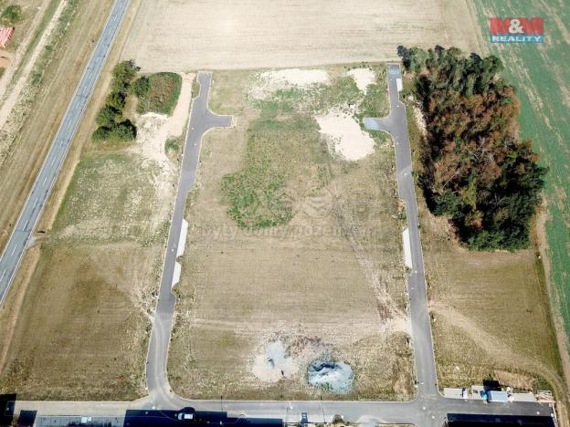 Pronájem komerčního pozemku, Valeč, 730 m2