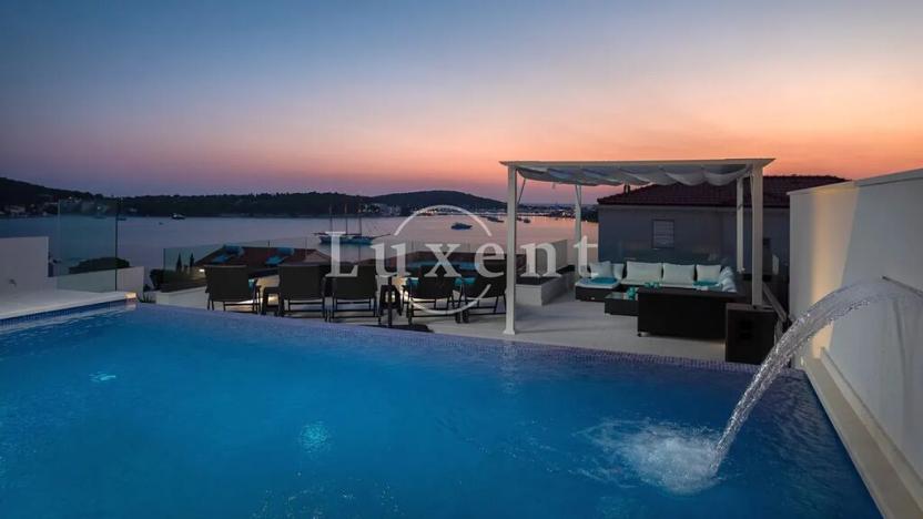 Prodej vily, Rogoznica, Chorvatsko, 300 m2