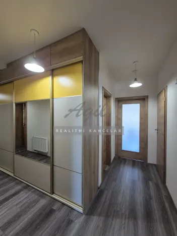 Prodej bytu 4+kk, Šlapanice, 101 m2