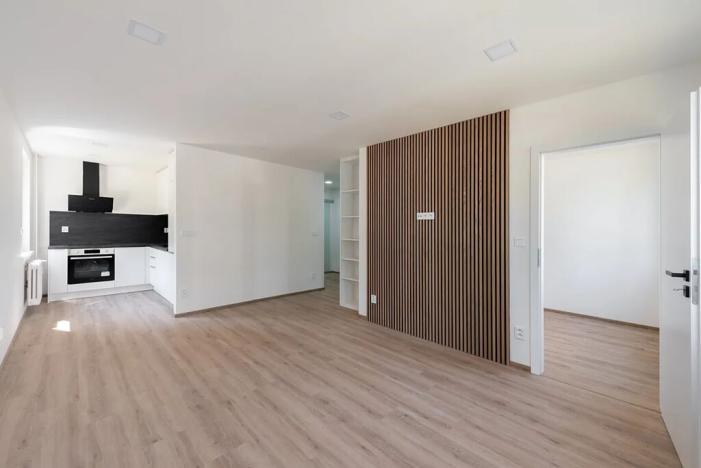 Prodej bytu 2+1, Praha - Lhotka, Zálesí, 42 m2