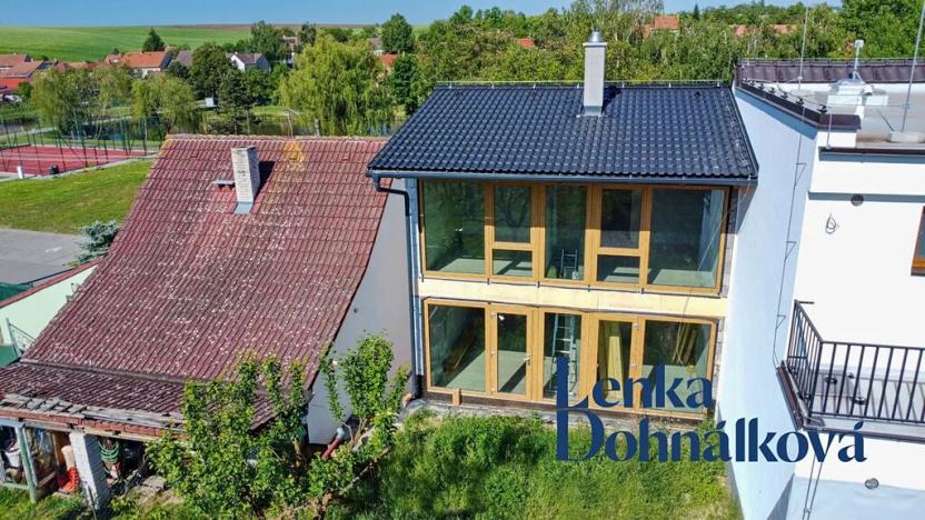 Prodej vinného sklepa, Hovorany, 258 m2