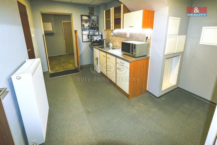 Pronájem kanceláře, Jindřichův Hradec - Jindřichův Hradec II, Kmentova, 52 m2