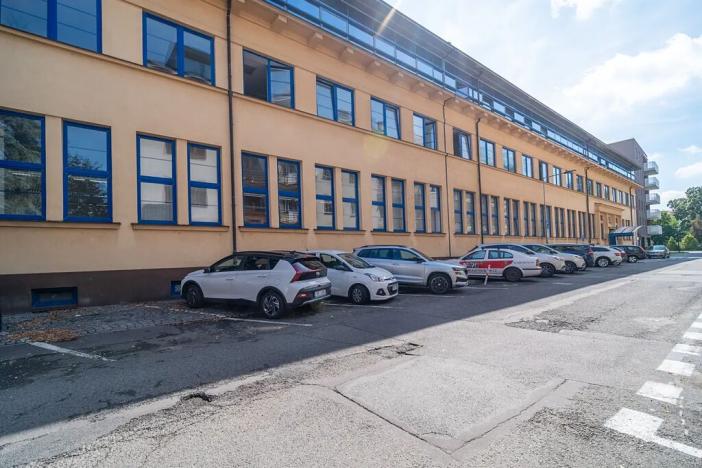 Pronájem kanceláře, Pardubice, Za Pasáží, 40 m2