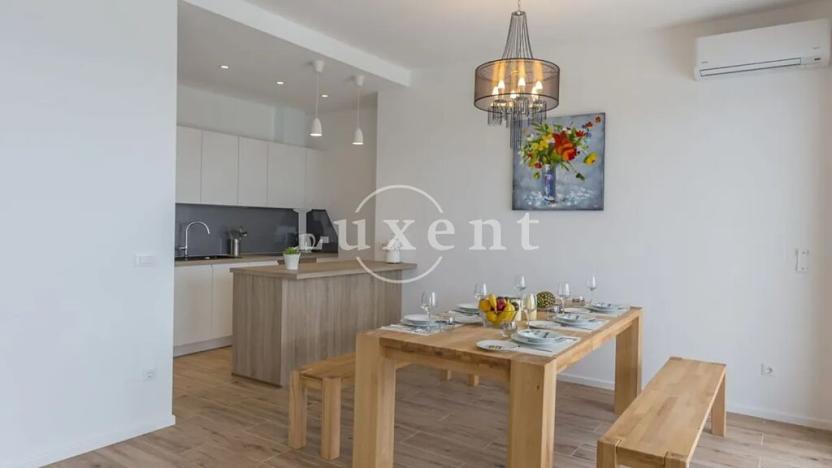 Prodej vily, Makarska, Chorvatsko, 350 m2