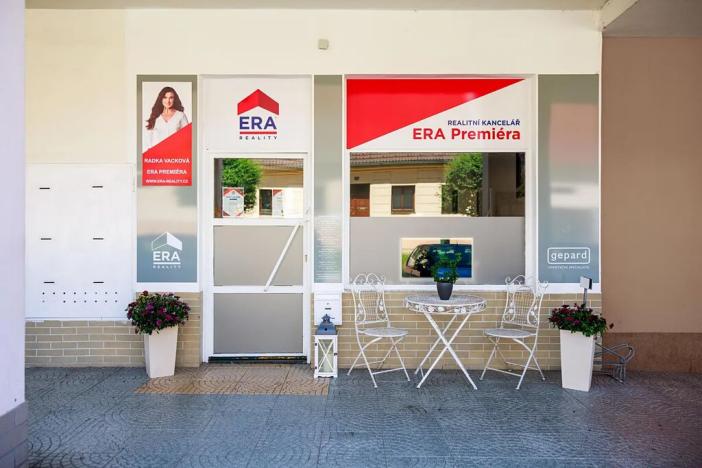 Prodej obchodního prostoru, Hluboká nad Vltavou, Masarykova, 35 m2