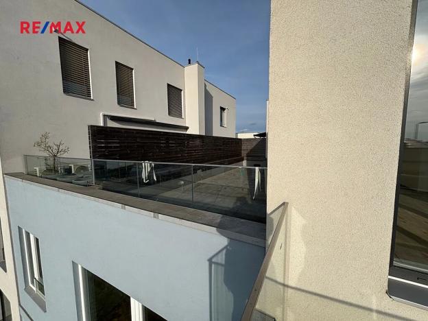 Prodej bytu 2+kk, Praha - Dolní Počernice, Černodolská, 64 m2