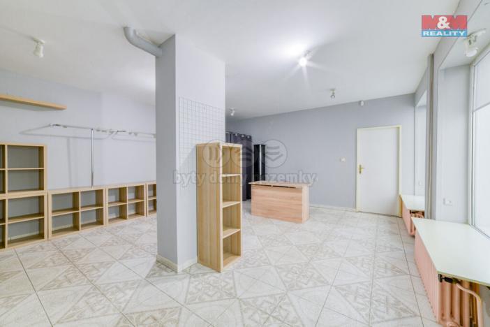 Pronájem obchodního prostoru, Mariánské Lázně, Hlavní třída, 31 m2