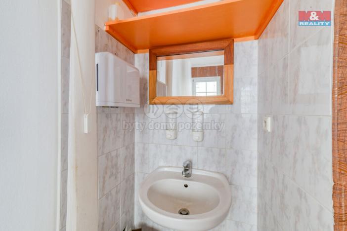 Pronájem obchodního prostoru, Mariánské Lázně, Hlavní třída, 69 m2