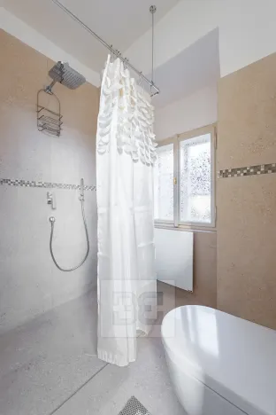 Pronájem bytu 1+kk, Praha - Malá Strana, Cihelná, 47 m2