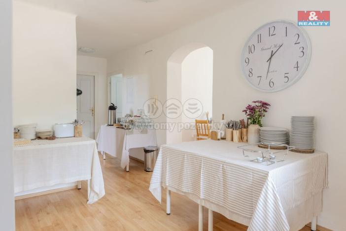 Prodej ubytování, Luhačovice, Bílá čtvrť, 765 m2