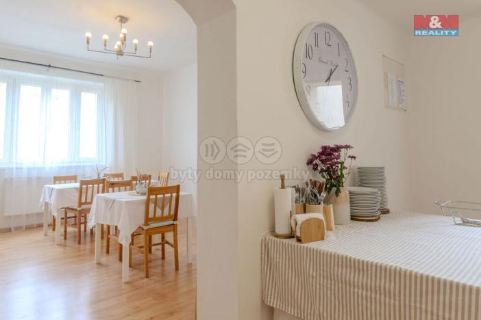 Prodej ubytování, Luhačovice, Bílá čtvrť, 765 m2