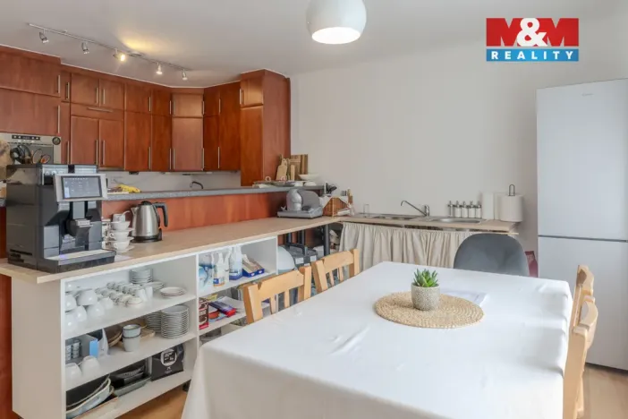 Prodej ubytování, Luhačovice, Bílá čtvrť, 765 m2