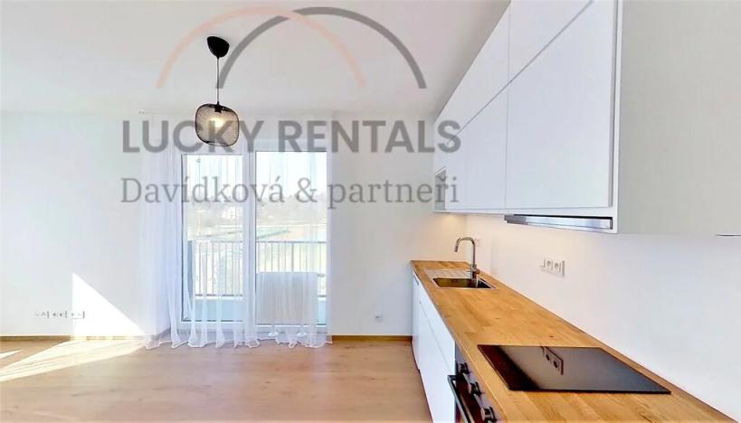 Pronájem bytu 1+kk, Praha - Hloubětín, Za černým mostem, 32 m2
