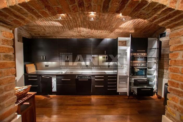 Prodej bytu 4+1, Praha - Vinohrady, Uruguayská, 160 m2