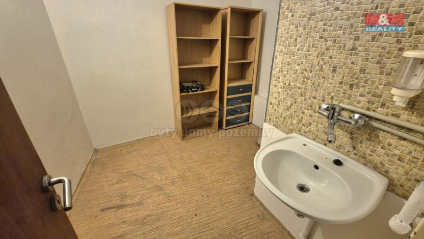 Pronájem obchodního prostoru, Kladno, T. G. Masaryka, 157 m2