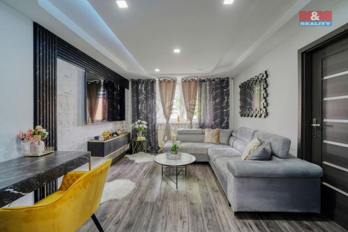 Prodej bytu 2+1, Ostrov, Šafaříkova, 55 m2