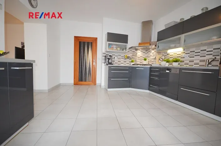 Prodej rodinného domu, Slaný, Vinařického, 200 m2