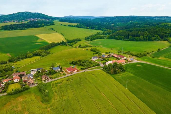 Prodej pozemku pro bydlení, Komárov, 4052 m2