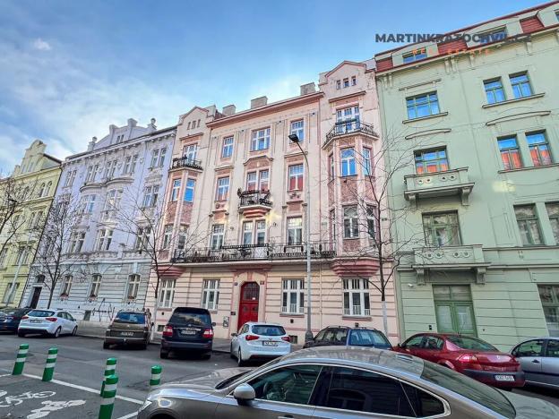 Prodej bytu 1+kk, Praha - Karlín, Březinova, 50 m2