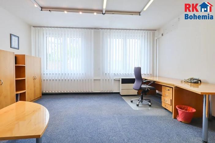 Pronájem kanceláře, Český Brod, Zborovská, 116 m2