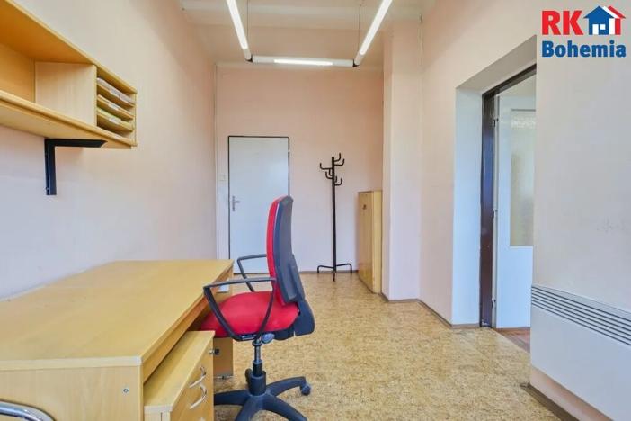 Pronájem kanceláře, Český Brod, Zborovská, 116 m2