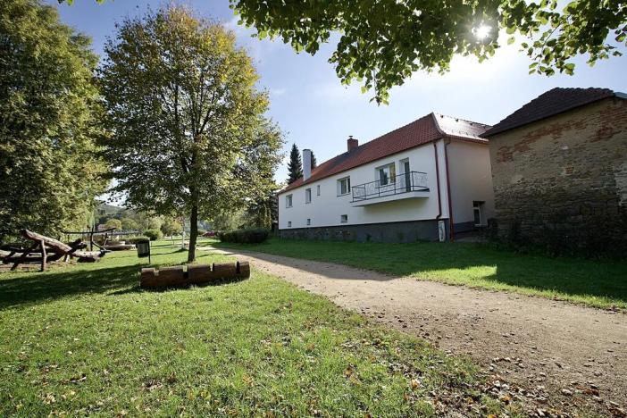Prodej rodinného domu, Kamýk nad Vltavou, 332 m2