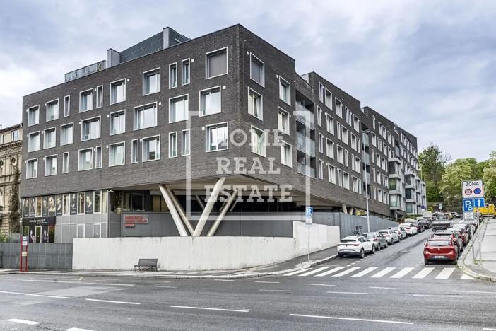 Prodej bytu 1+kk, Praha - Smíchov, Švédská, 45 m2