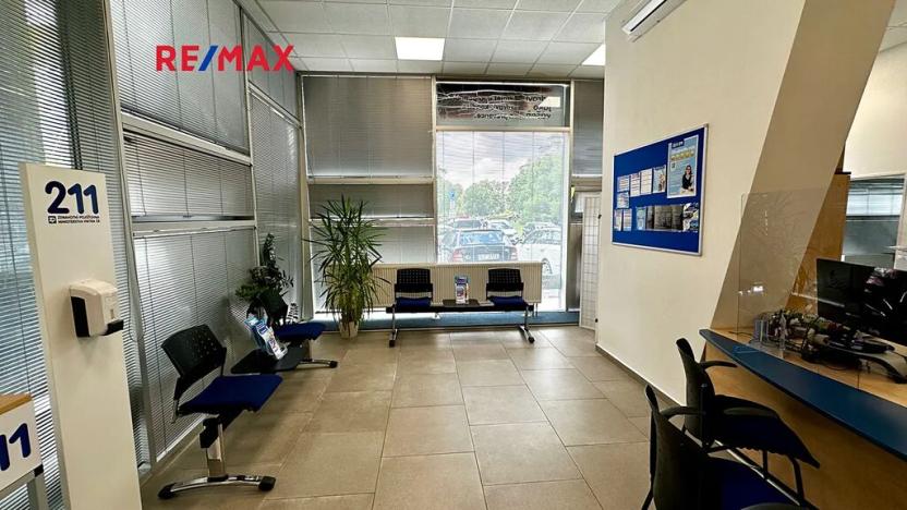 Pronájem kanceláře, Praha - Veleslavín, Na Petřinách, 68 m2