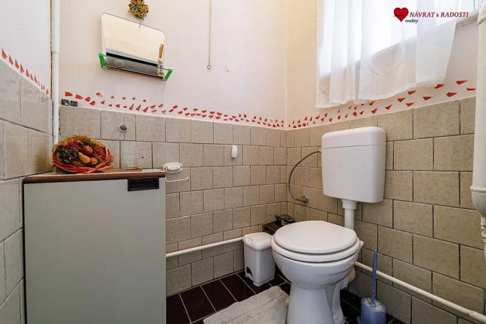 Prodej rodinného domu, Cholina, 333 m2