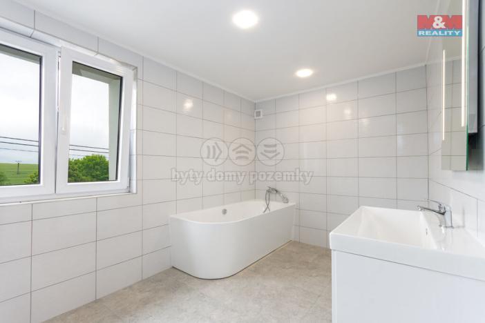 Prodej rodinného domu, Hrabyně, 188 m2