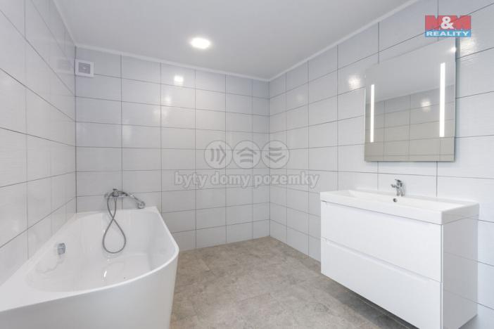 Prodej rodinného domu, Hrabyně, 188 m2