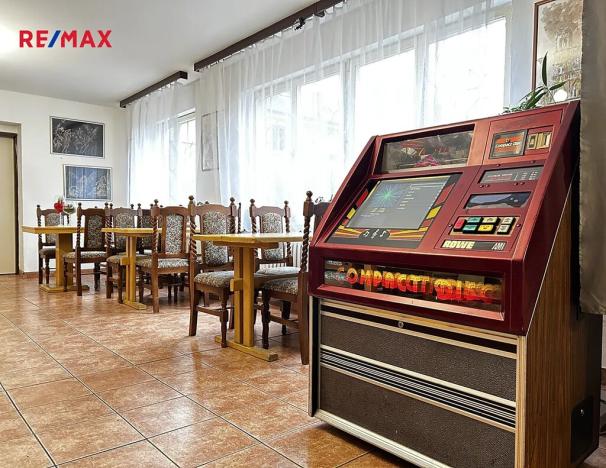 Pronájem restaurace, Praha - Újezd nad Lesy, Hodkovská, 190 m2