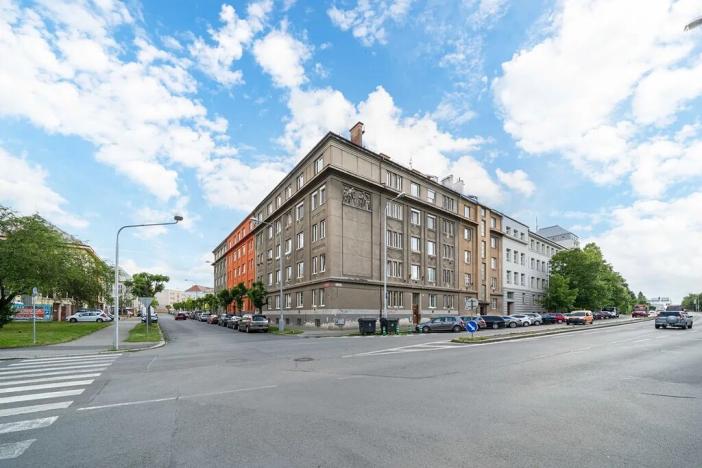 Prodej bytu 1+1, Plzeň, náměstí Míru, 55 m2