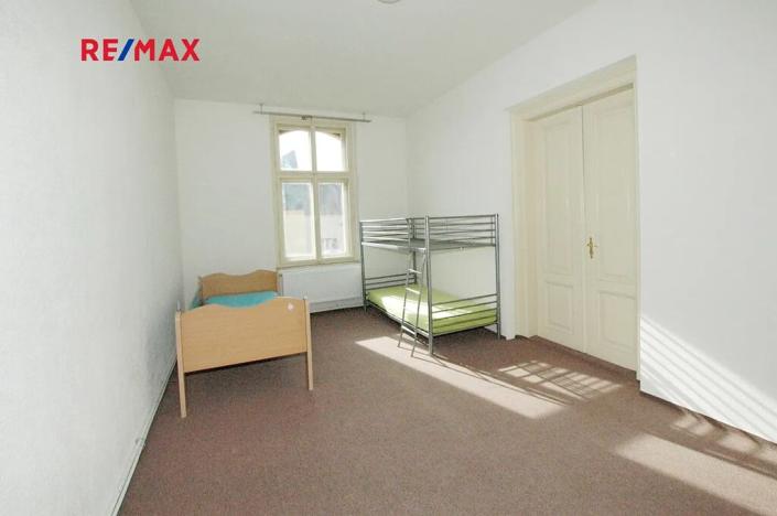 Prodej obchodního prostoru, Hostouň, Chodské náměstí, 499 m2