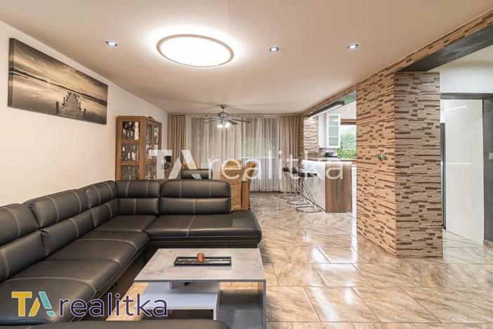 Prodej rodinného domu, Dětmarovice, 254 m2
