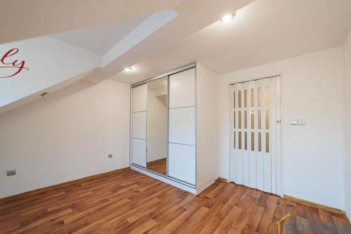 Prodej rodinného domu, Klešice, 365 m2