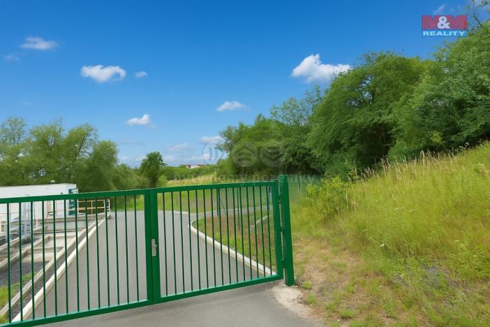 Prodej pozemku pro bydlení, Hrušovany, 30076 m2