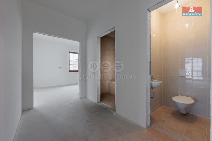 Prodej rodinného domu, Karlovy Vary - Drahovice, Rumunská, 895 m2