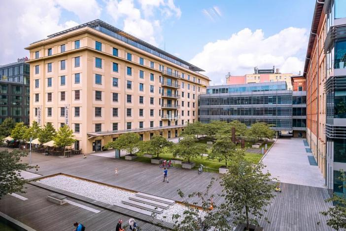 Pronájem kanceláře, Praha - Holešovice, Jankovcova, 369 m2