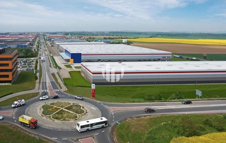 Pronájem obchodního prostoru, Praha - Horní Počernice, Sezemická, 132 m2