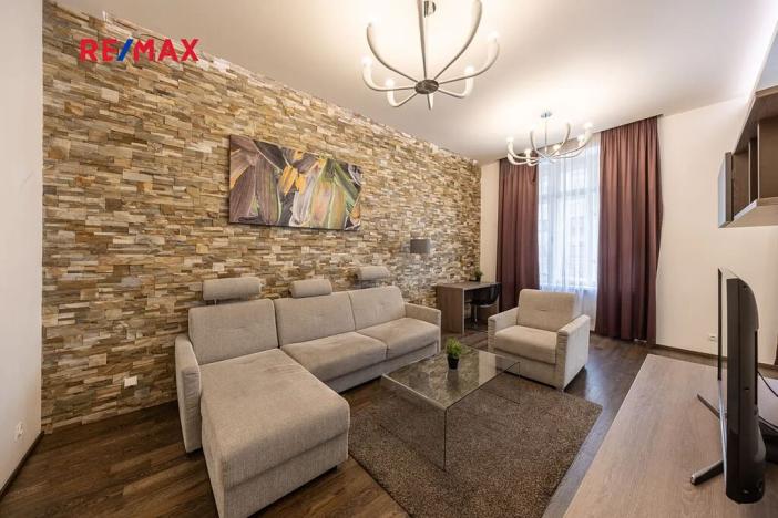 Prodej bytu 2+kk, Praha - Staré Město, Křižovnická, 71 m2