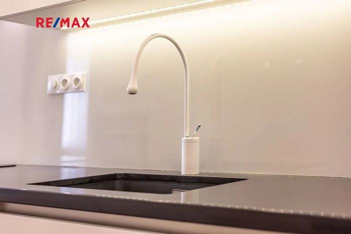 Prodej bytu 2+kk, Praha - Staré Město, Křižovnická, 71 m2