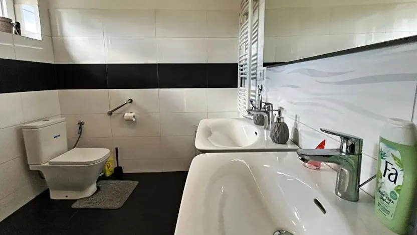 Prodej ubytování, Dešov, 2827 m2