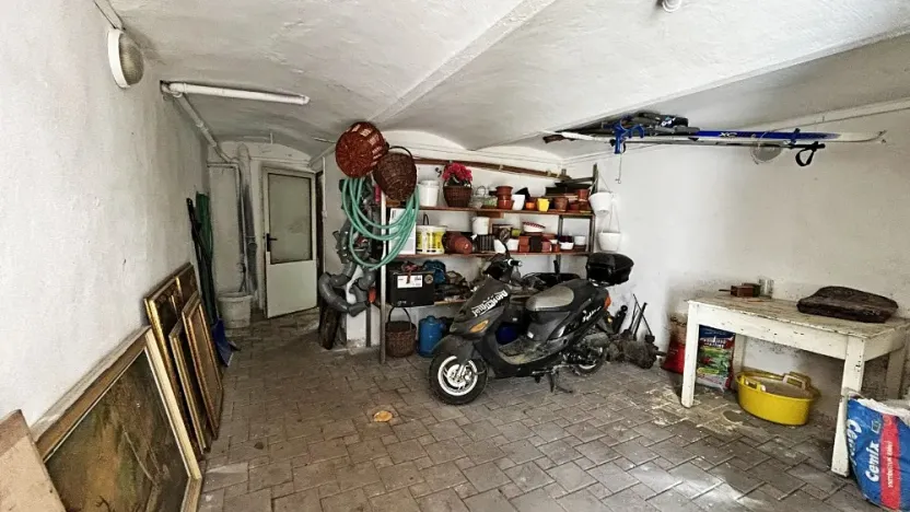 Prodej rodinného domu, Dešov, 1224 m2