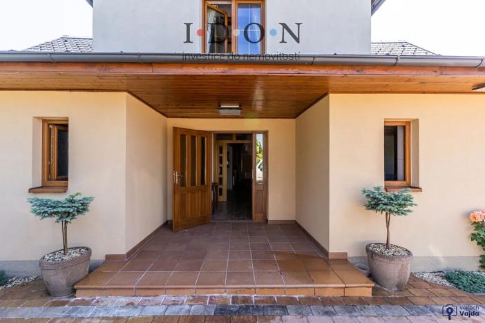 Prodej komerční nemovitosti, Třinec, 650 m2